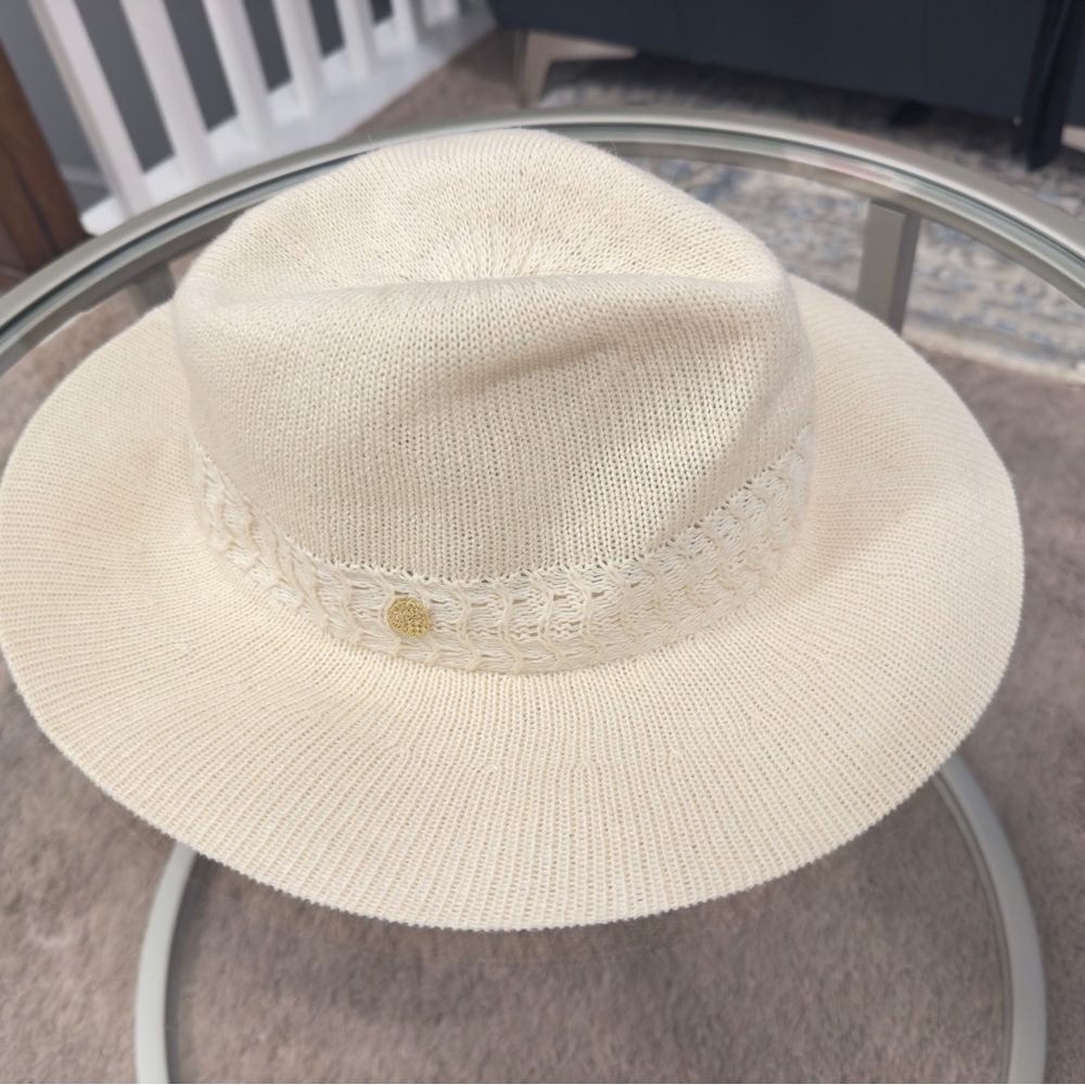 Vince Camuto Cream Women's Hat nwot
